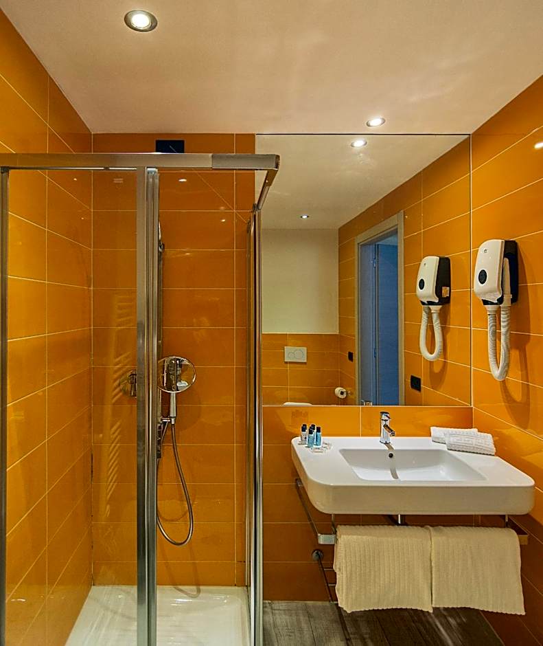 Blue Shades Hotel