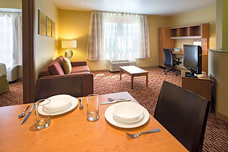 One Bedroom Suite Queen