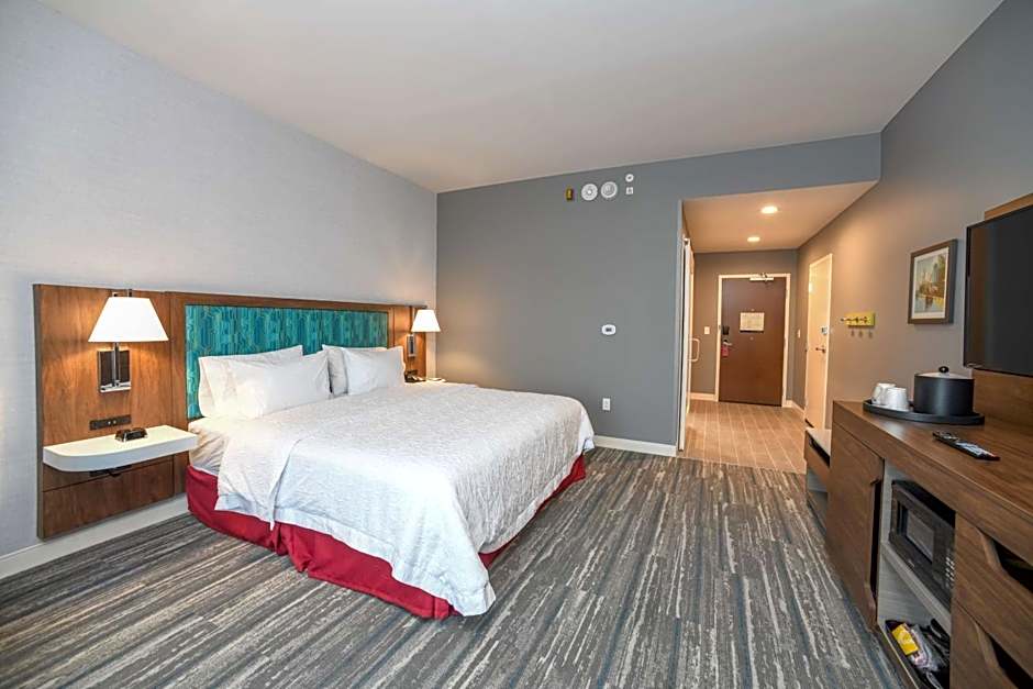 Hampton Inn By Hilton & Suites Cincinnati Liberty Township