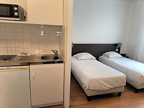 Standard Twin Studio