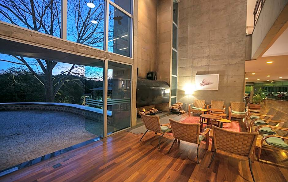 Almenat Embu das Artes Sao Paulo, Tapestry Collect