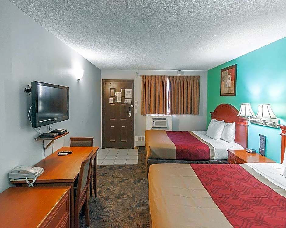 Econo Lodge Inn & Suites Drumheller