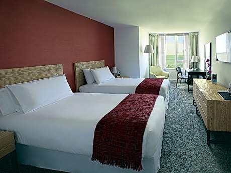 Superior Room with twin beds