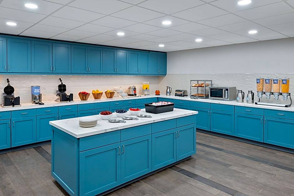 Homewood Suites By Hilton Buffalo-Airport