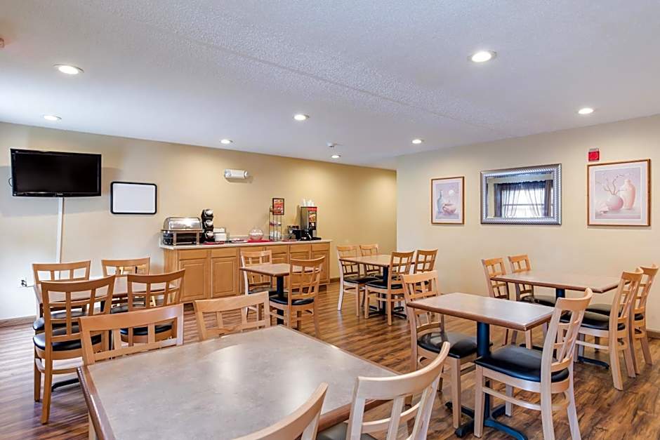 Econo Lodge Painted Post