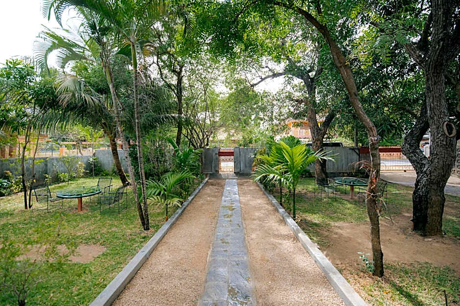 Foto 1 dari 50 — Thambu Illam