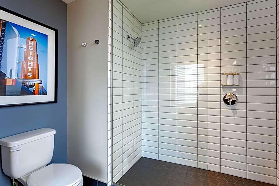 Cambria Hotel Houston Downtown Convention Center