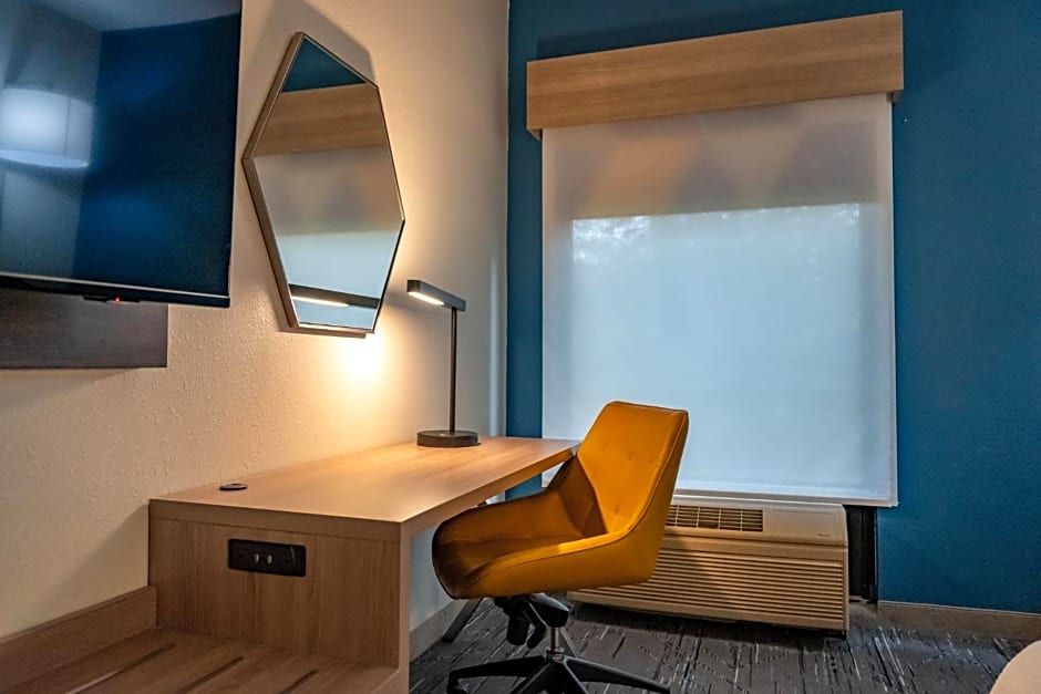 Holiday Inn Express Hotel & Suites West Chester By IHG
