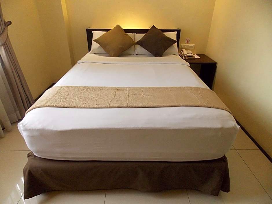 M Citi Suites
