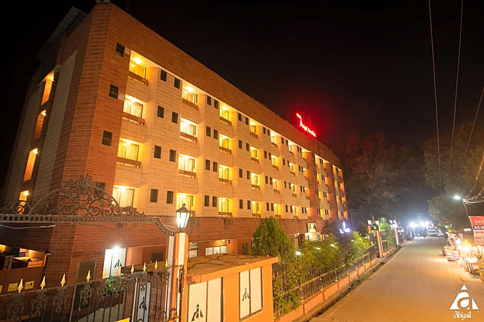 Hotel Abigail Goradia’s Shirdi