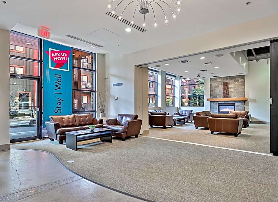 Elevated Penthouse Condo managed by Little Sister Getaways