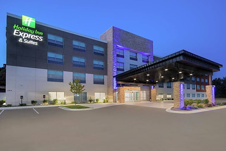 Holiday Inn Express & Suites Muskegon - Grand Haven By IHG