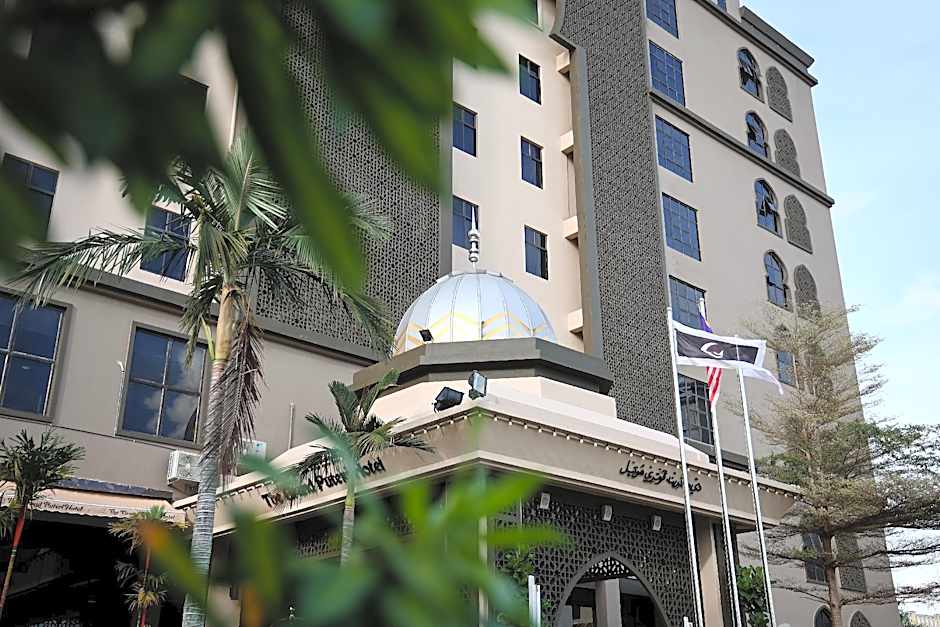 Grand Puteri Hotel