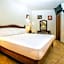 Hotel Casa del Virrey & Suites