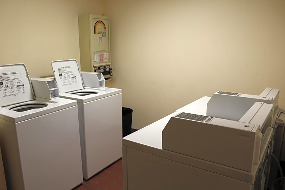 Motel 6 Lewisville, TX - Medical City