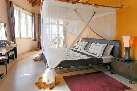 Deluxe Ocean View Room