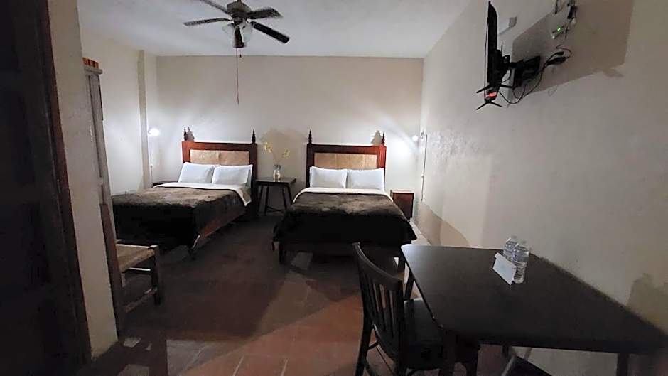 Hotel 19 de Enero Centro