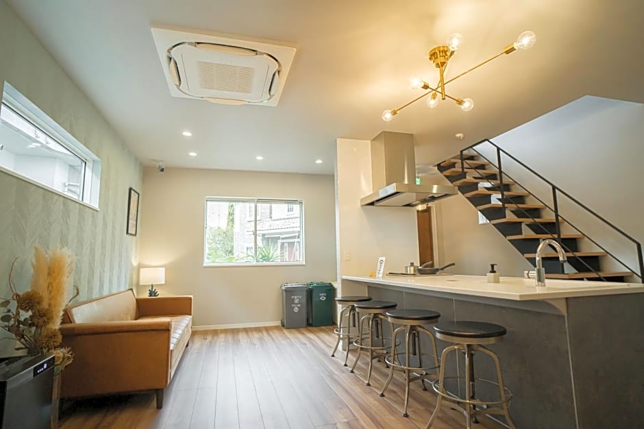 Orange County Guest House