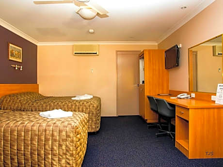 Standard Family Room