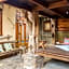 TwoSpaces Living at Wave And Chill House, Canggu