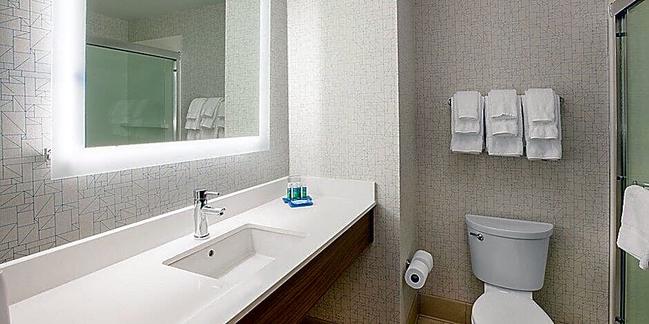 Holiday Inn Express & Suites - Ottawa By IHG