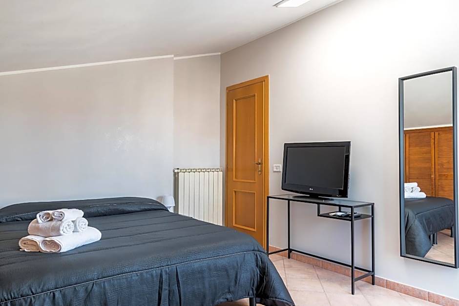Travelershome Ciampino&Morena GuestHouse