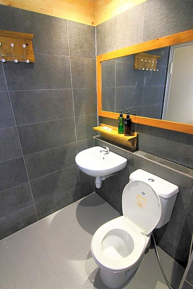 Queen Victoria Apartment Batam