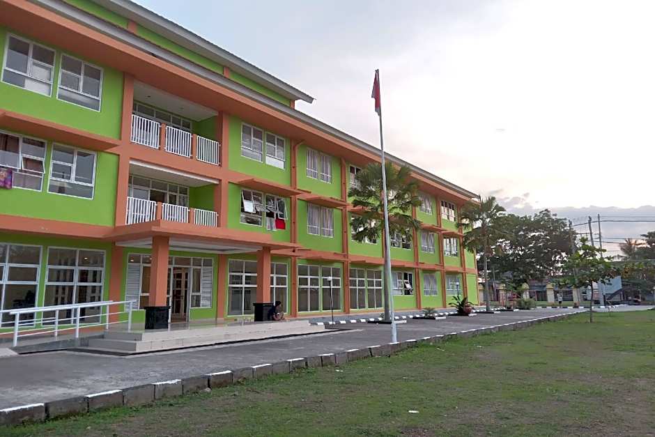 OYO Life 93399 Kos Batulayar