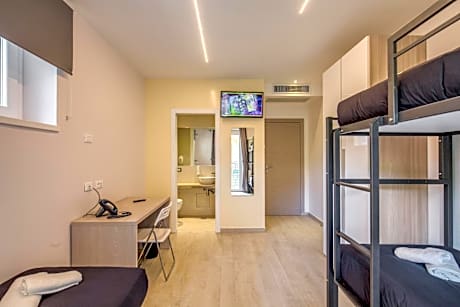 Triple Room with Private Bathroom