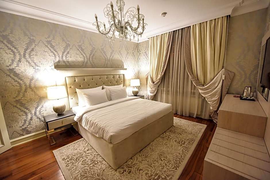 Eclat Luxury Hotel