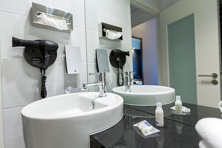 Holiday Inn Express - Marseille Airport By IHG