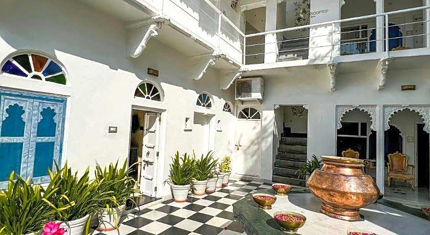 Jagat Niwas Palace Hotel