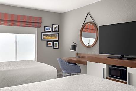 2 Queen Beds Nonsmoking