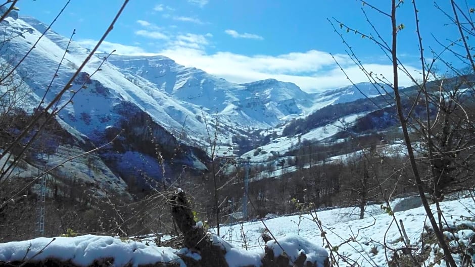 El Escondite del Miera