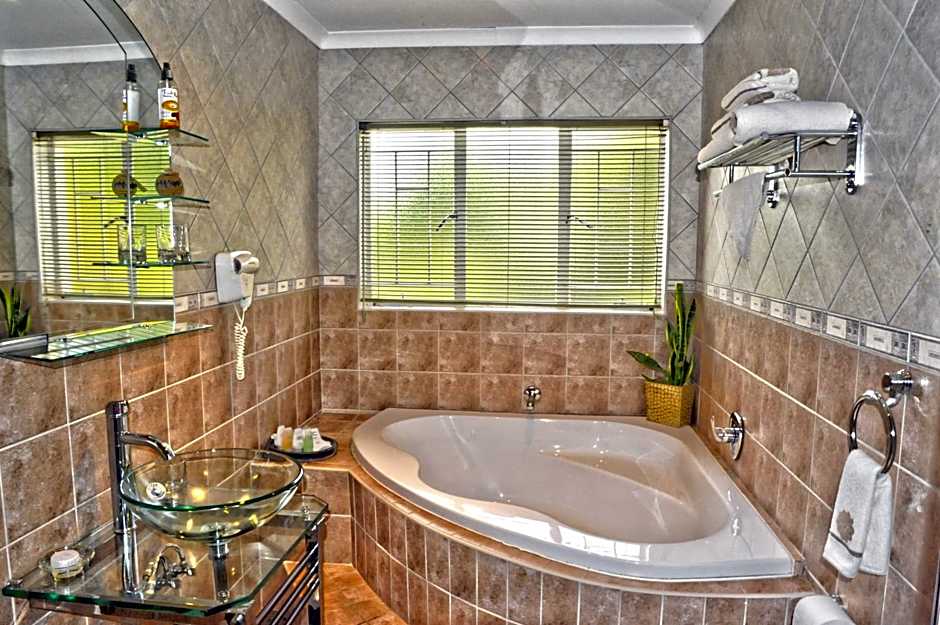 Ipe Tombe Guest Lodge - Midrand