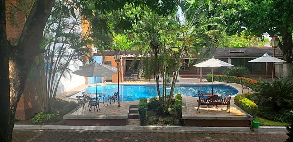 Hotel El Rancho