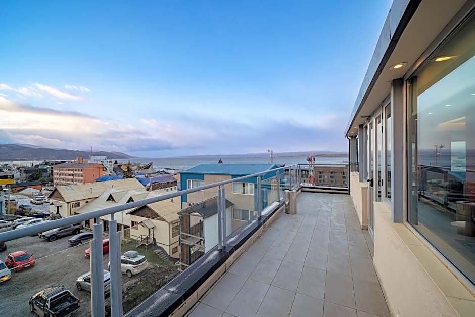 MIL810 Ushuaia Hotel