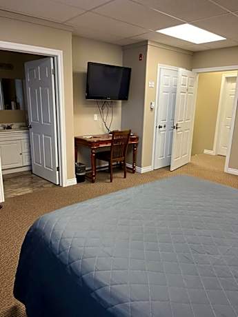 Deluxe Family Suite