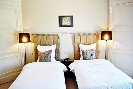 Deluxe Double Room with Garden View