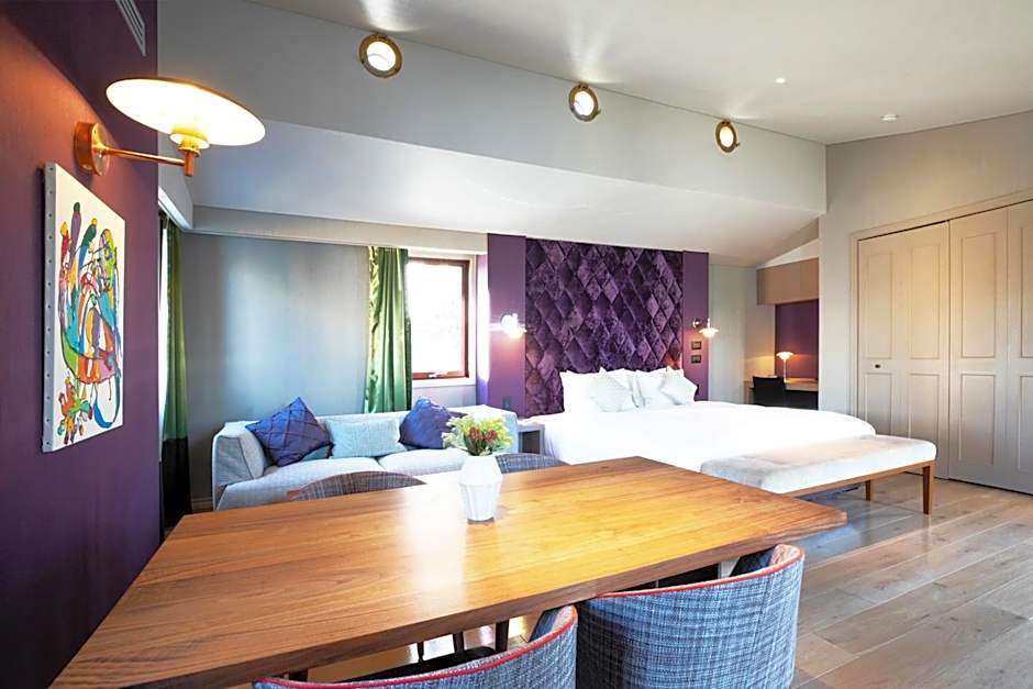 PETALS TOKYO - Floating Hotel