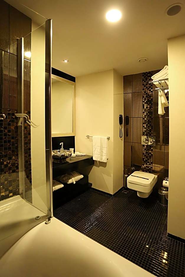 Riva Reşatbey Luxury Hotel