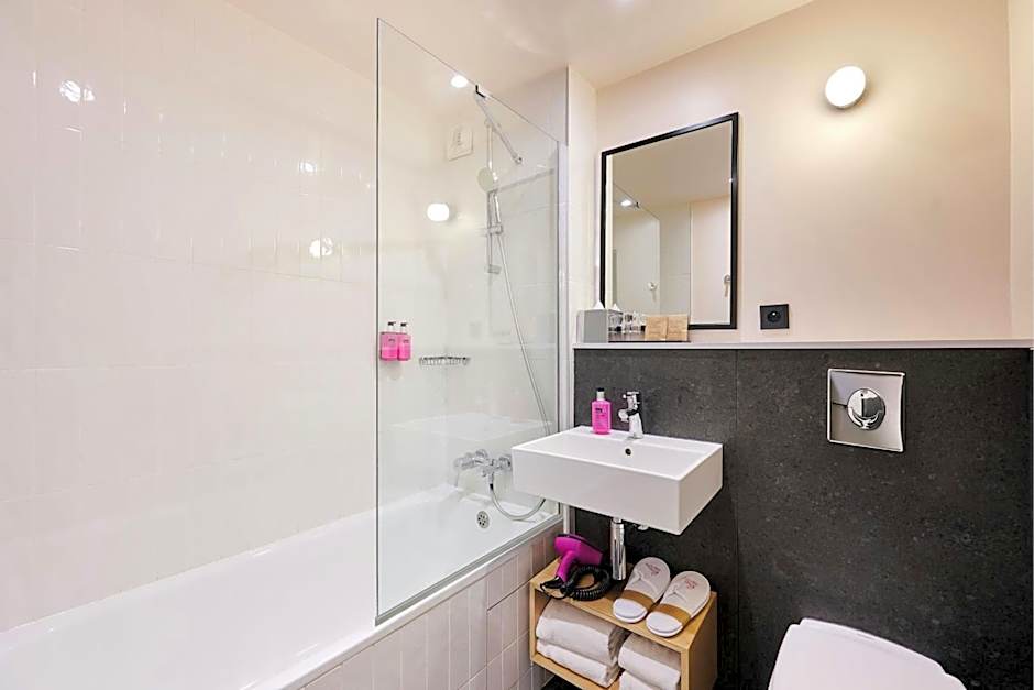 Moxy by Marriott Paris Bastille
