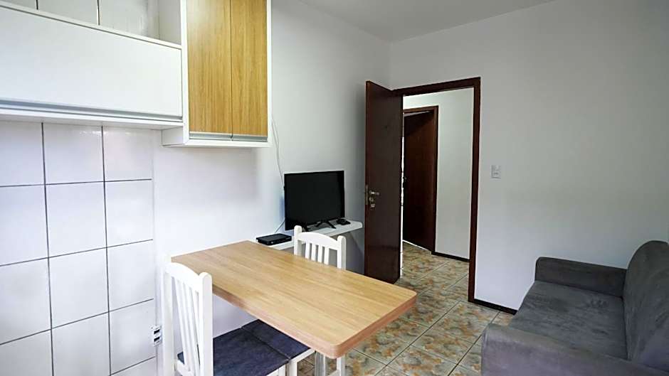 Residencial Adolfo - Mestre Naro