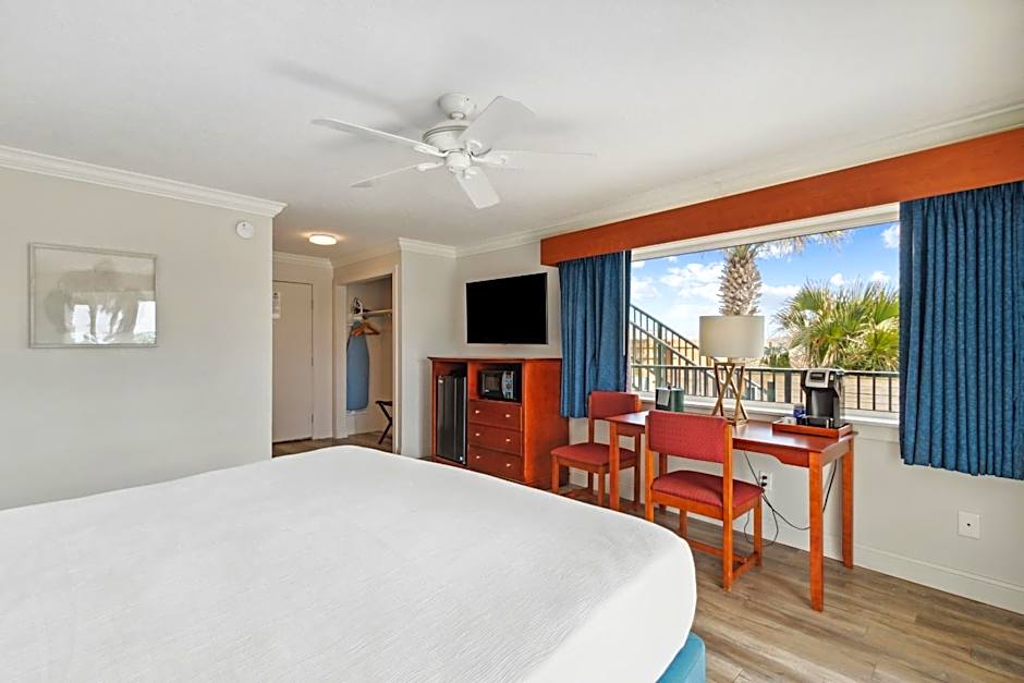 Seahorse Oceanfront Inn