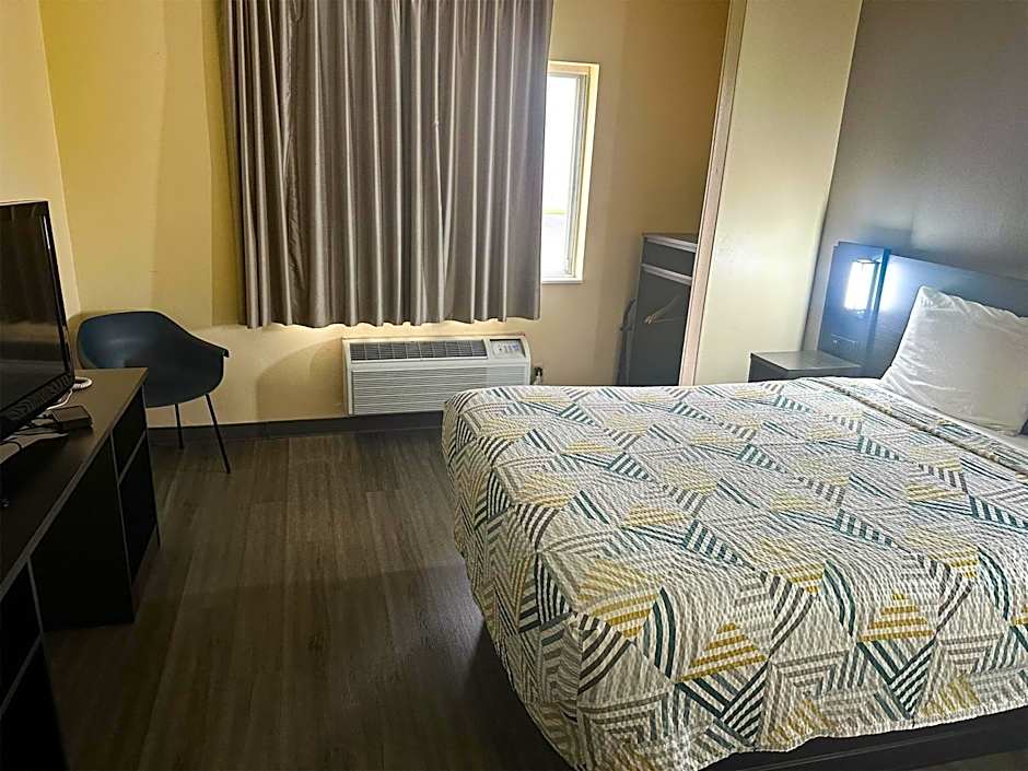 Motel 6-Anderson, IN - Indianapolis