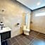Lestari Inn Boutique Residence - Private Parking