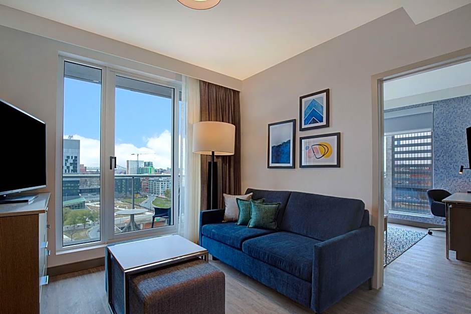 Homewood Suites By Hilton Montreal Downtown