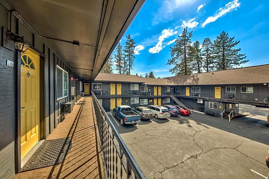 Lake Ridge Hotel