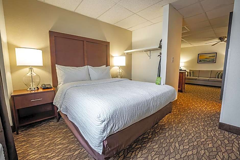 Christopher Inn and Suites