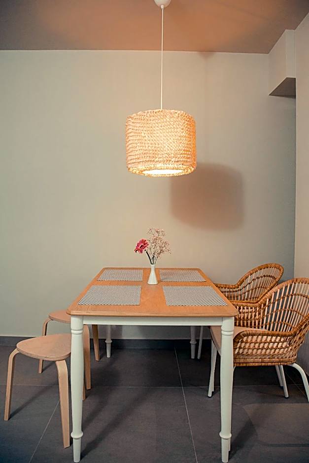 IO Luxury Pool & Hot Tub Suites